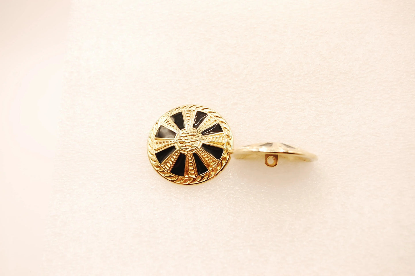Boutton doré - auboutonchic.ch