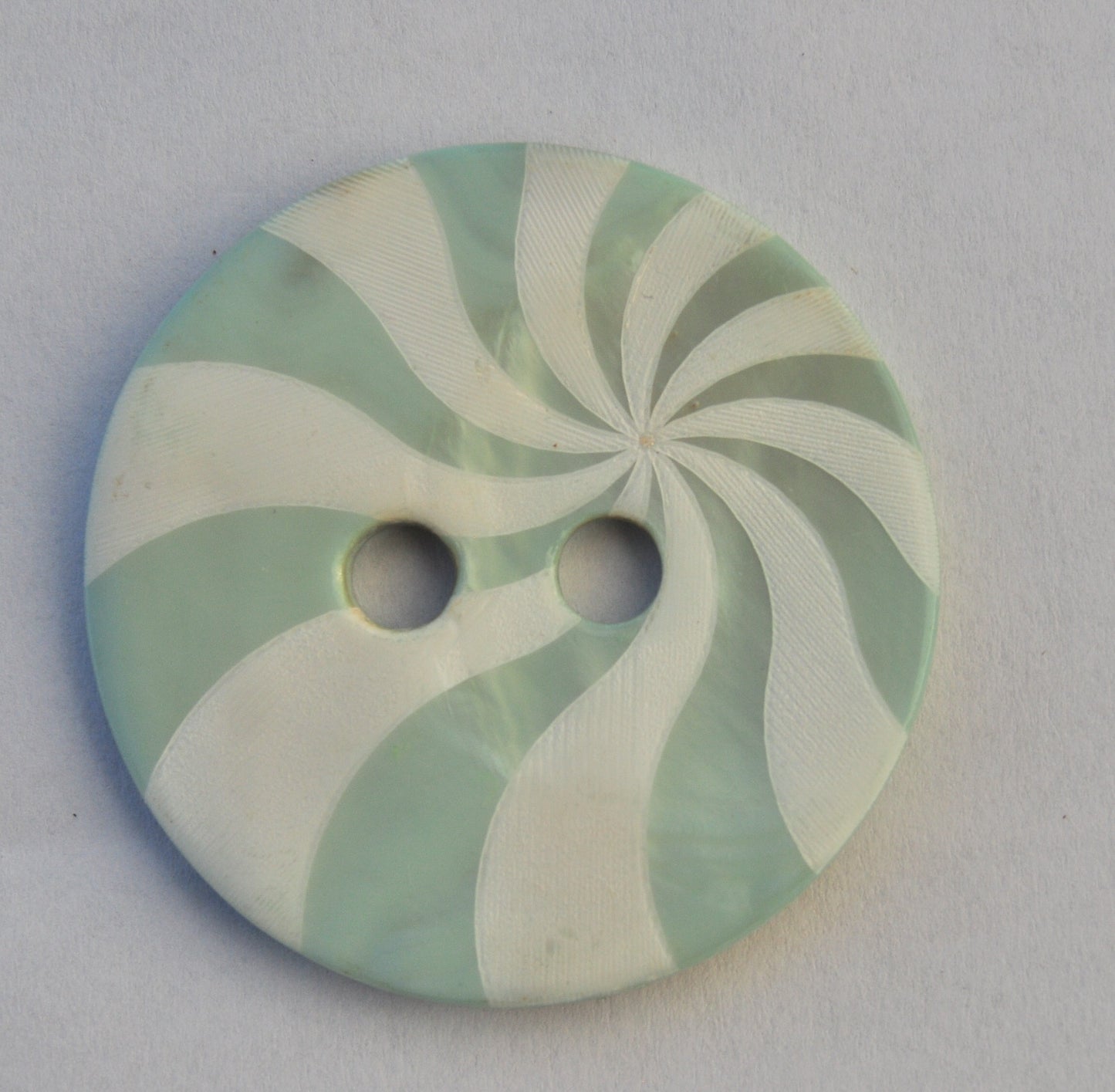 Exclusive Big Size Mother-of-Pearl Button in Green and White