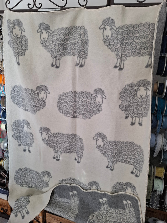 Blanket with sheep BL-2C